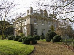 The Lynch Country House